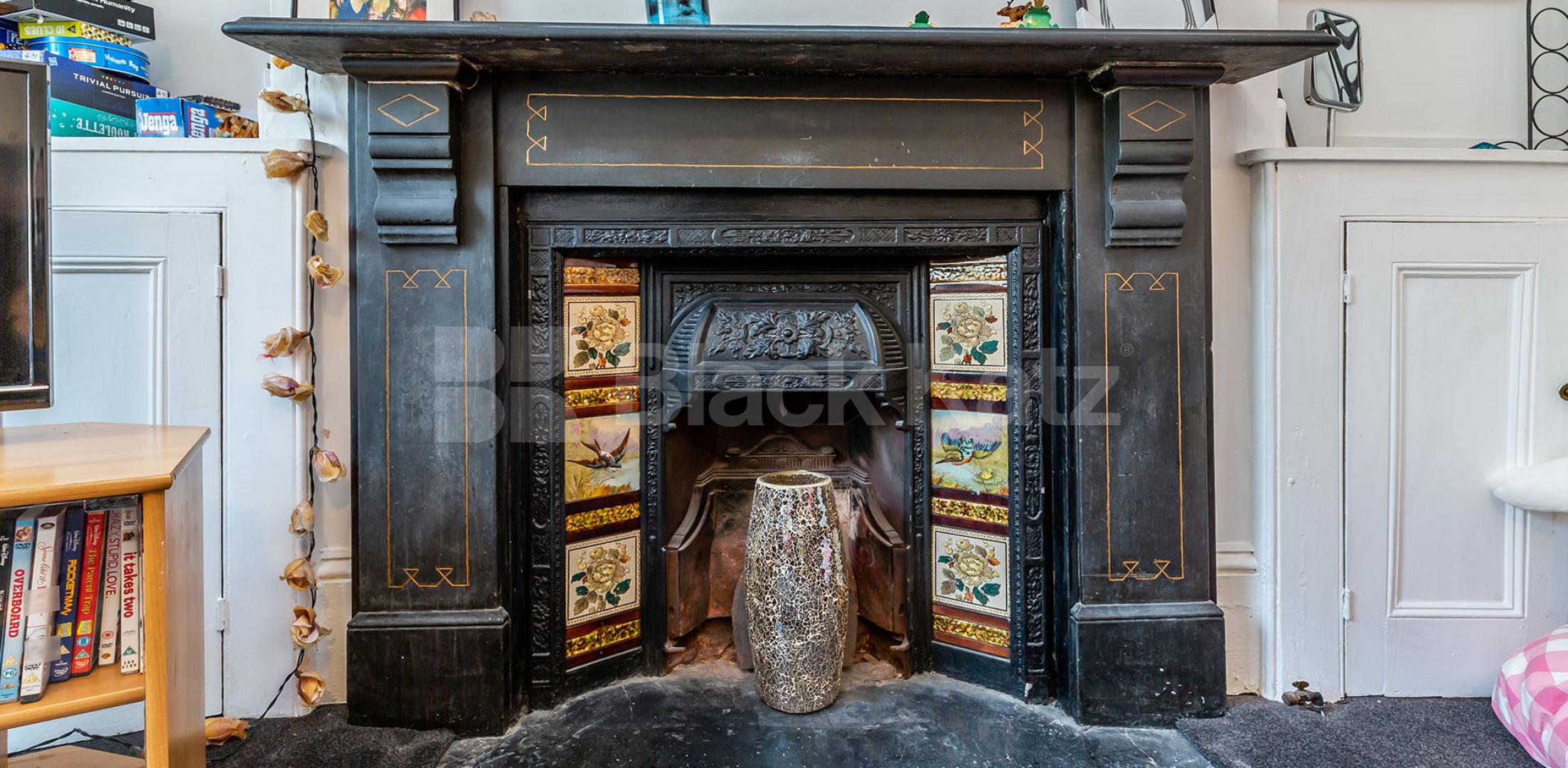 			NEW INSTRUCTION! , 3 Bedroom, 1 bath, 1 reception Flat			 Portnall Road, Queens Park